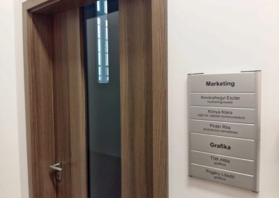 Alumínium információs táblarendszer 1