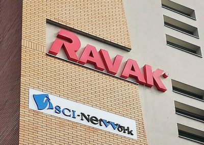 Plasztikus betűk